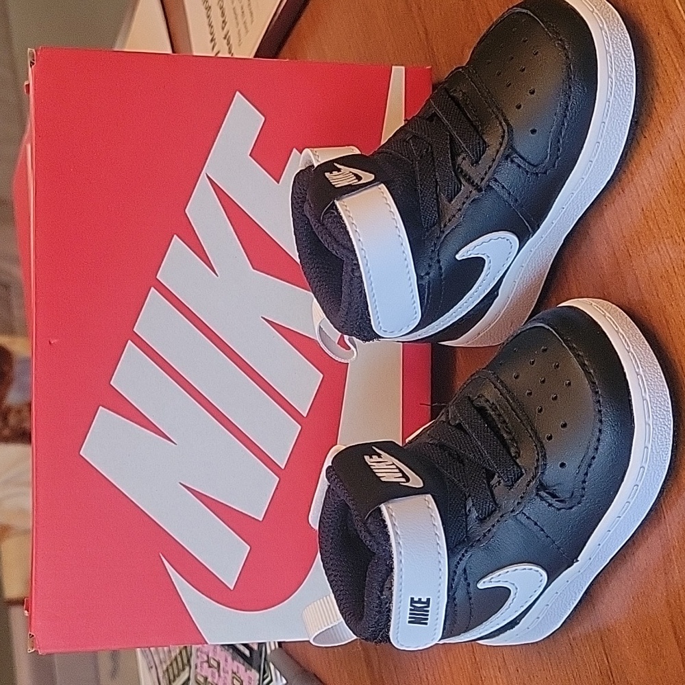 Toddler Nike shoes